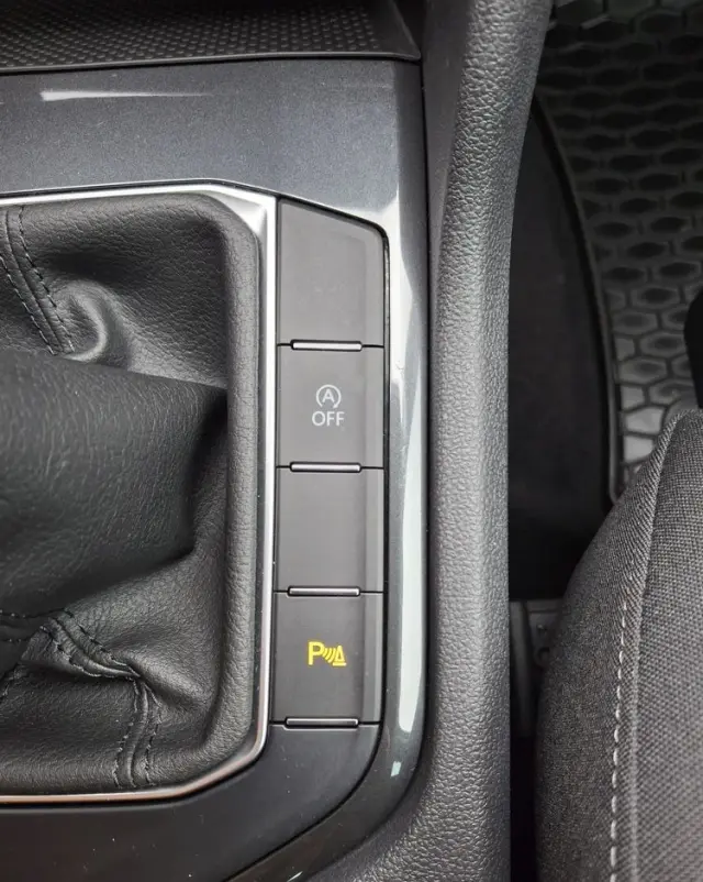 VOLKSWAGEN Tiguan 2.0 TDI SCR Life