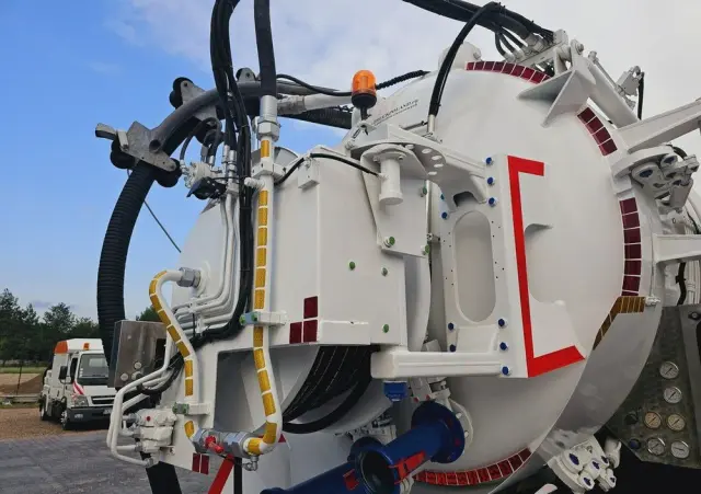 MAN JUROP VJC9/5 2010 WUKO do zbierania odpadów płynnych 