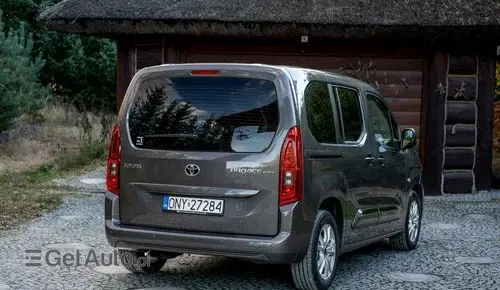TOYOTA Proace 