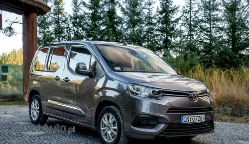 TOYOTA Proace 