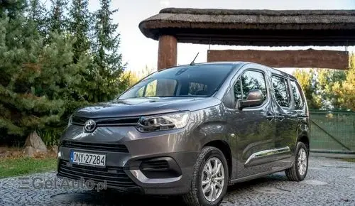 TOYOTA Proace 