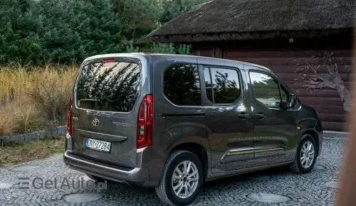TOYOTA Proace 