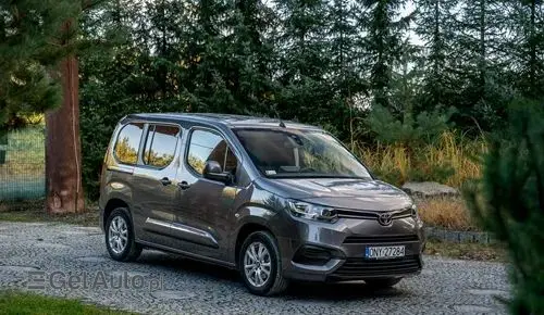 TOYOTA Proace 