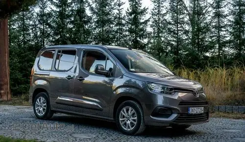 TOYOTA Proace 