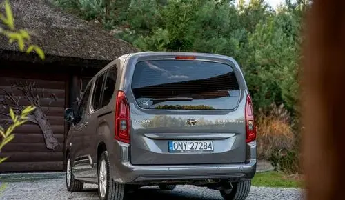 TOYOTA Proace 