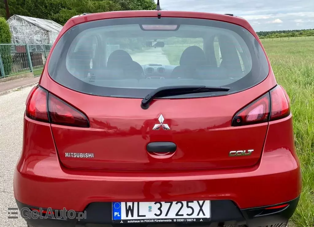 MITSUBISHI Colt 