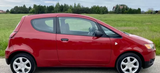 MITSUBISHI Colt 