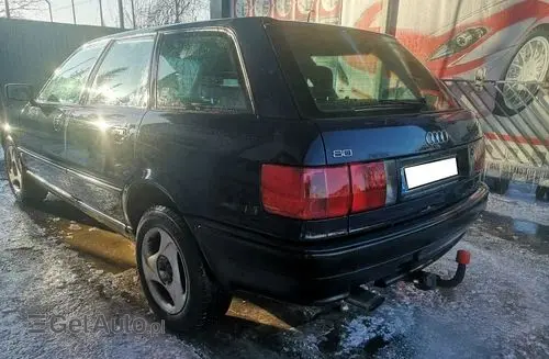 AUDI 80 