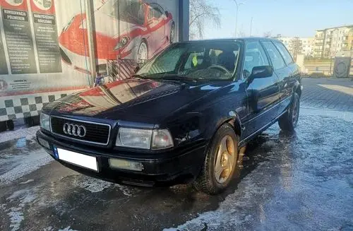 AUDI 80 