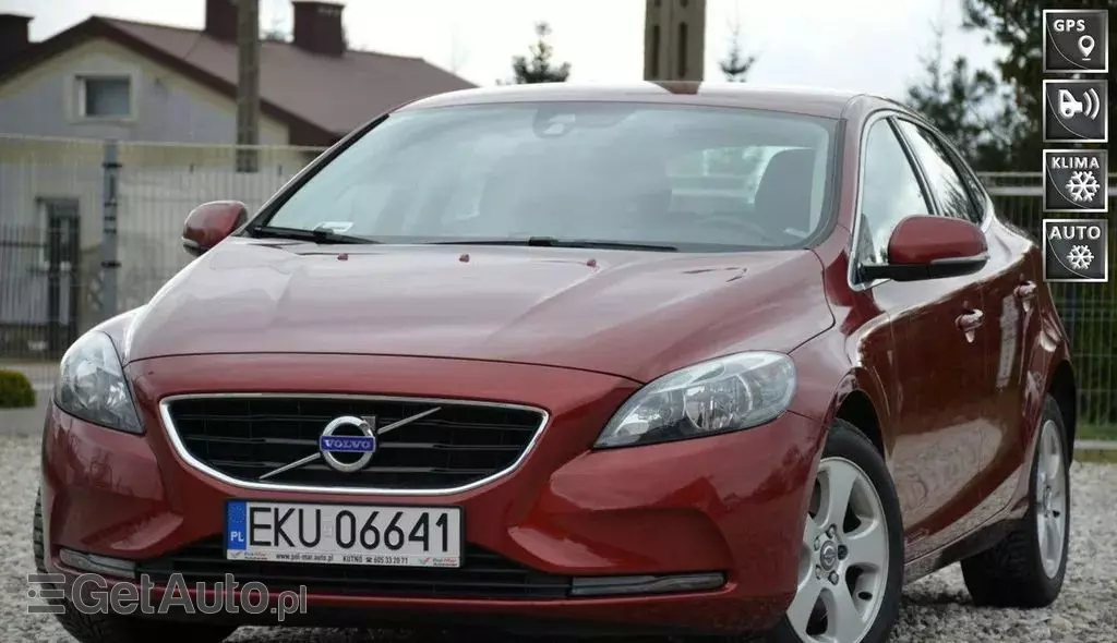 VOLVO V40 