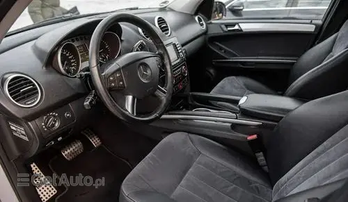 MERCEDES-BENZ ML 