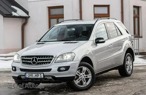MERCEDES-BENZ ML 