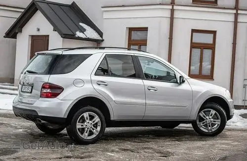 MERCEDES-BENZ ML 