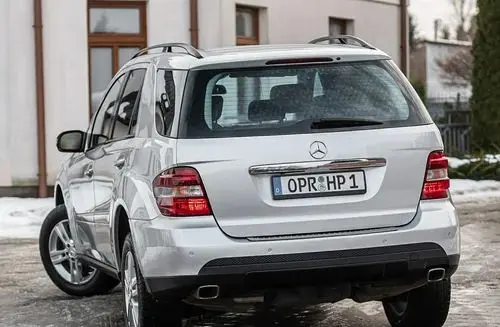 MERCEDES-BENZ ML 