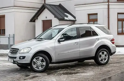 MERCEDES-BENZ ML 