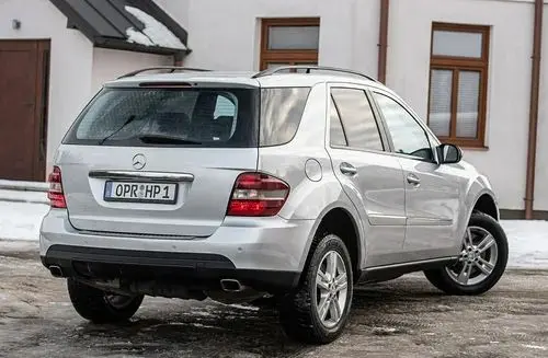 MERCEDES-BENZ ML 