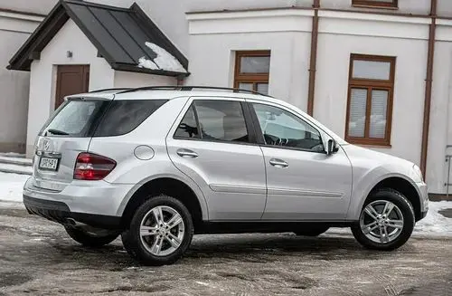 MERCEDES-BENZ ML 