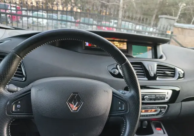 RENAULT Scenic 1.2 TCE Energy Bose Edition