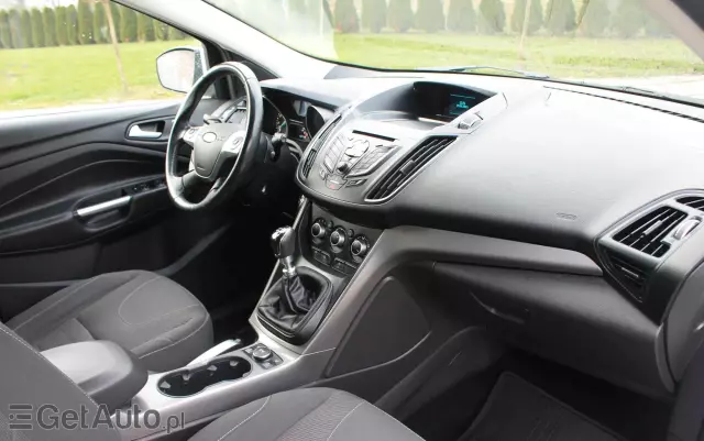 FORD Kuga 1.5 EcoBoost 2x4 Trend