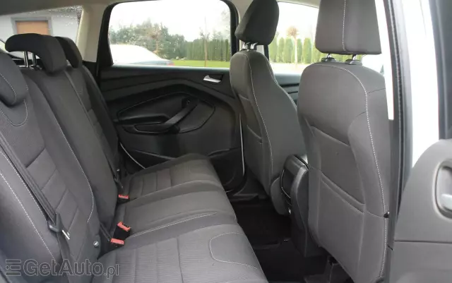 FORD Kuga 1.5 EcoBoost 2x4 Trend