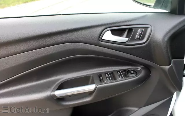 FORD Kuga 1.5 EcoBoost 2x4 Trend