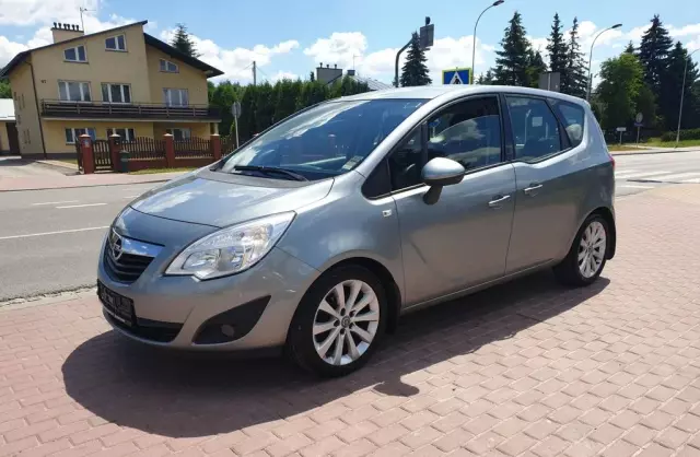 OPEL Meriva 