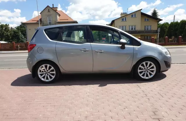 OPEL Meriva 