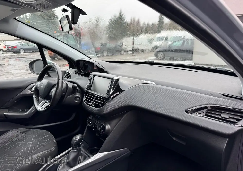 PEUGEOT 2008 1.6 BlueHDi Style