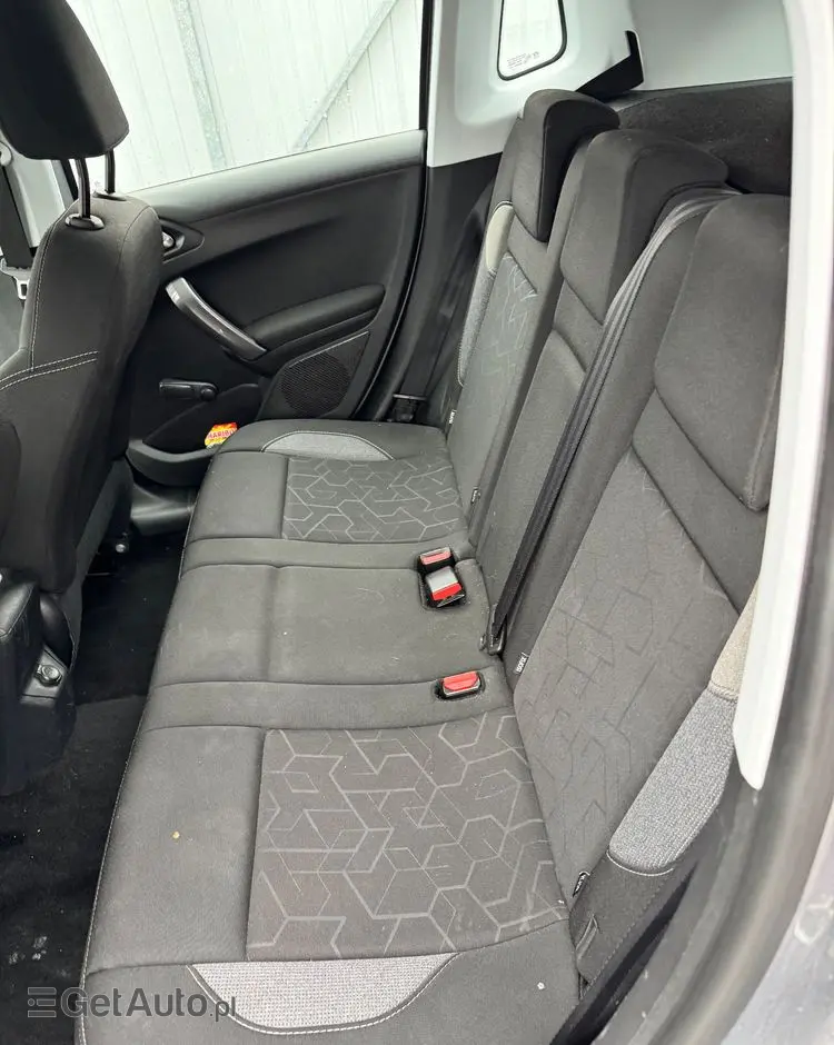 PEUGEOT 2008 1.6 BlueHDi Style