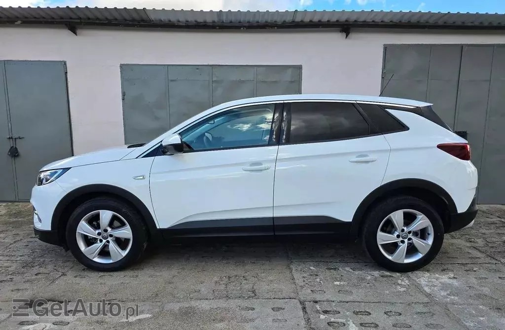 OPEL Grandland 1.2 Turbo (130 KM) Automatic