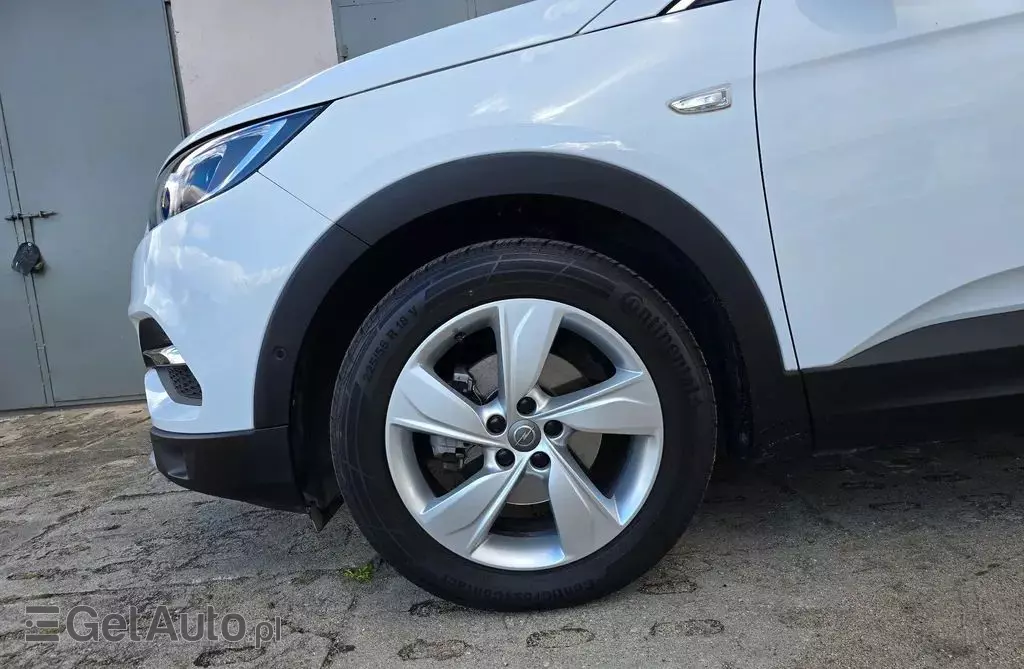 OPEL Grandland 1.2 Turbo (130 KM) Automatic