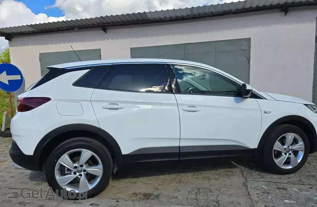 OPEL Grandland 1.2 Turbo (130 KM) Automatic