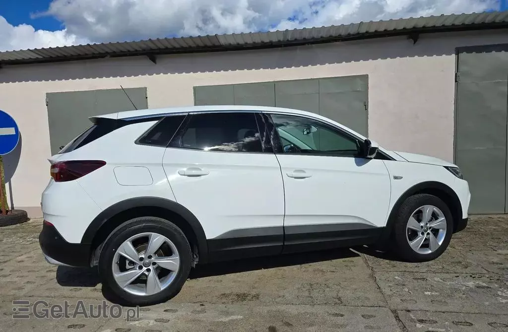 OPEL Grandland 1.2 Turbo (130 KM) Automatic