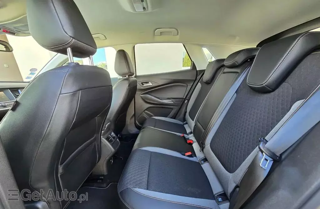 OPEL Grandland 1.2 Turbo (130 KM) Automatic