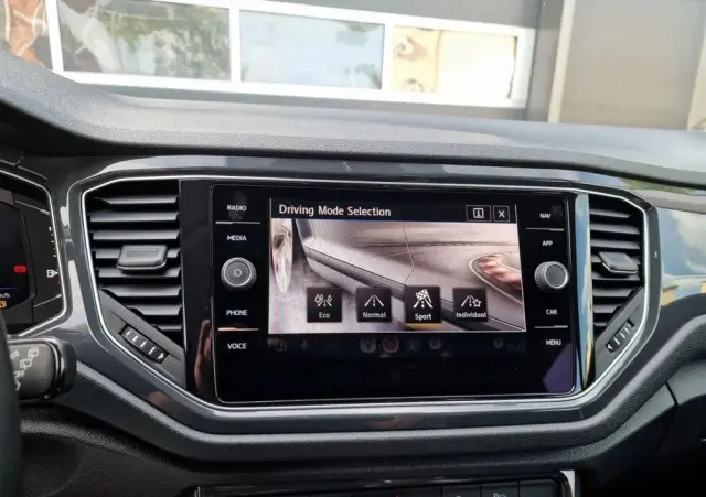 VOLKSWAGEN T-Roc 2.0 TDI SCR DSG Sport