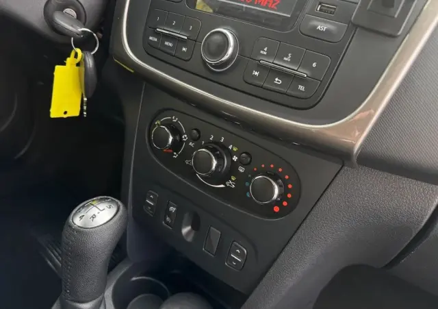 DACIA Logan 1.2 16V 75 Ambiance