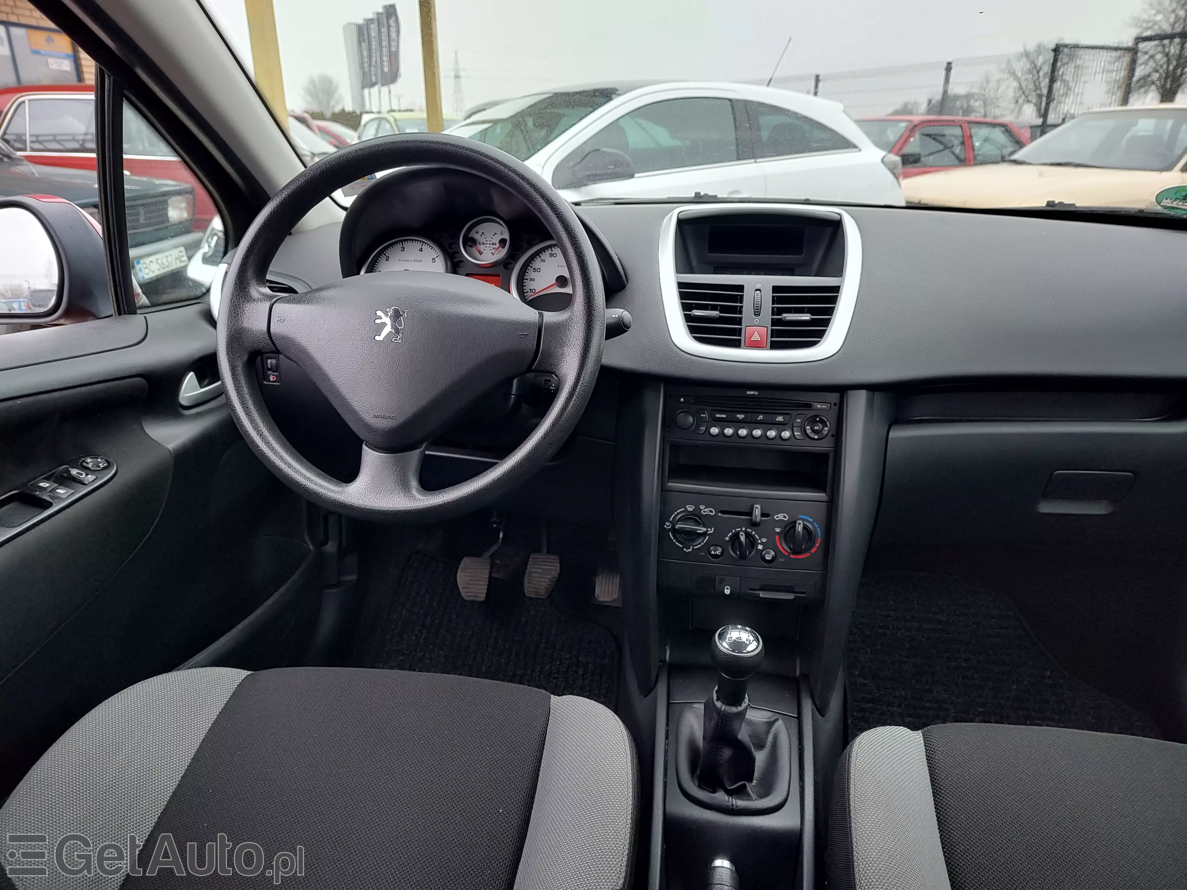 PEUGEOT 207 Presence 75