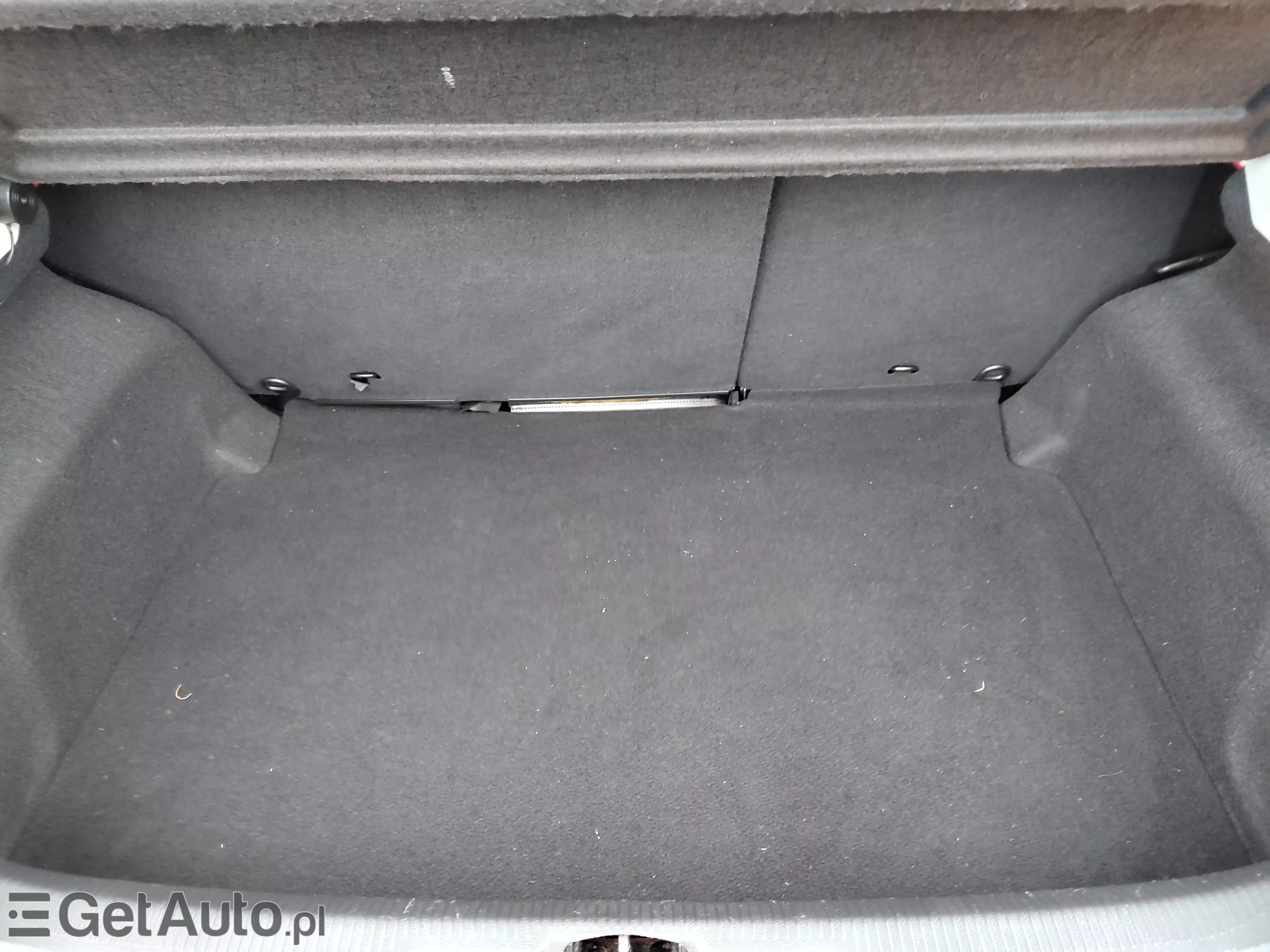 PEUGEOT 207 Presence 75