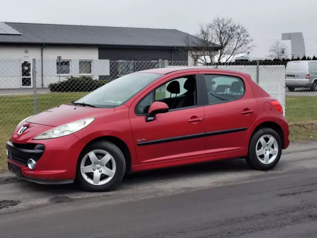 PEUGEOT 207 Presence 75