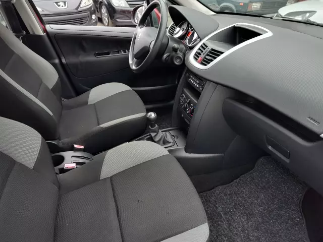PEUGEOT 207 Presence 75