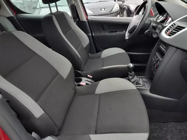 PEUGEOT 207 Presence 75