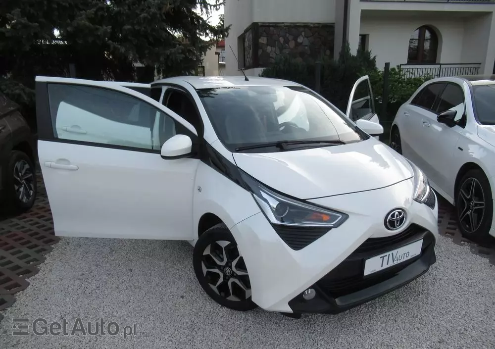 TOYOTA Aygo 