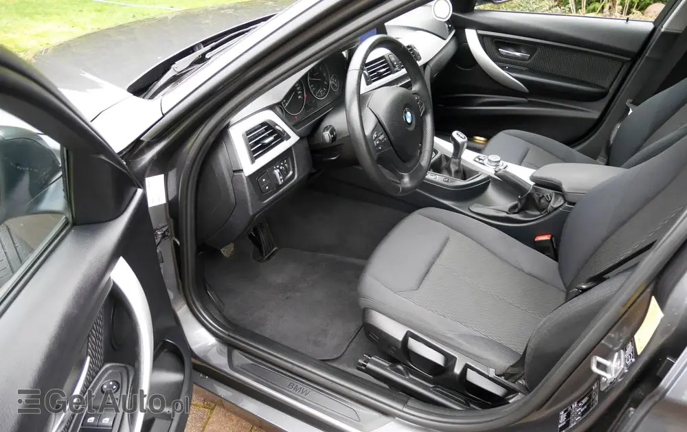 BMW Seria 3 318d