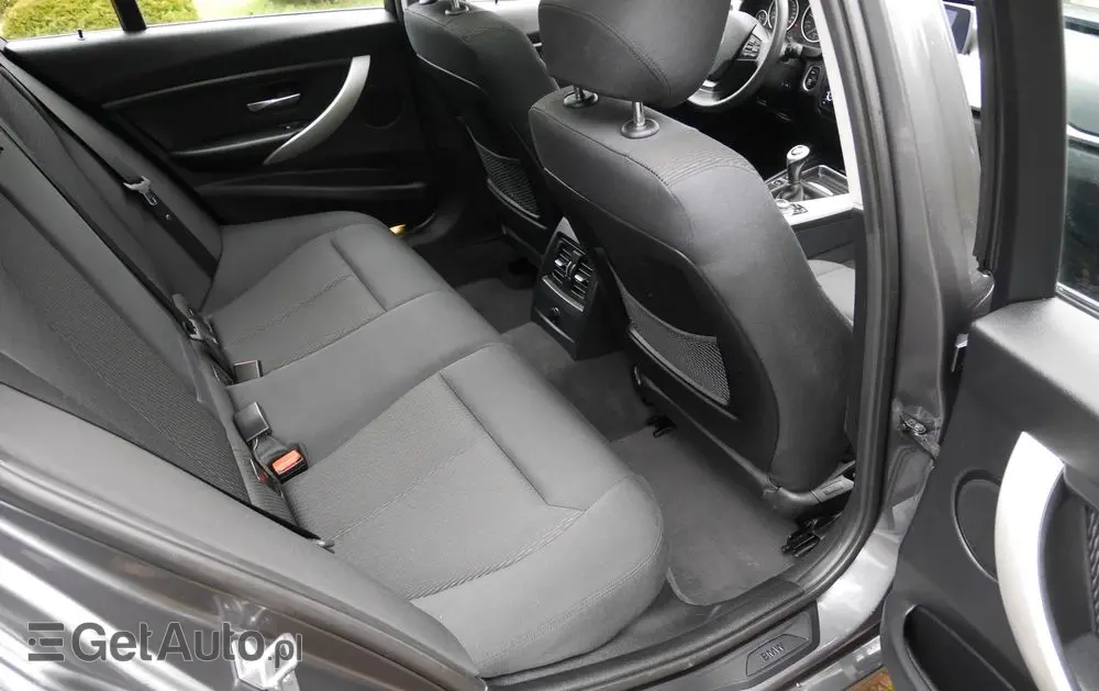 BMW Seria 3 318d