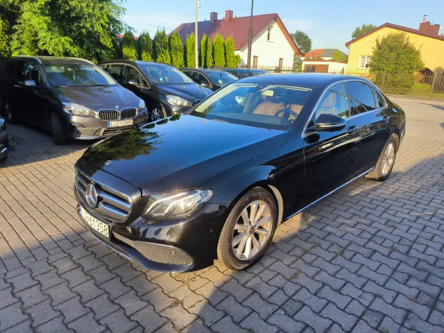 MERCEDES-BENZ Klasa E Avantgarde Business Edition