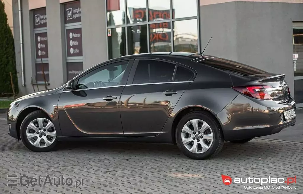 OPEL Insignia 