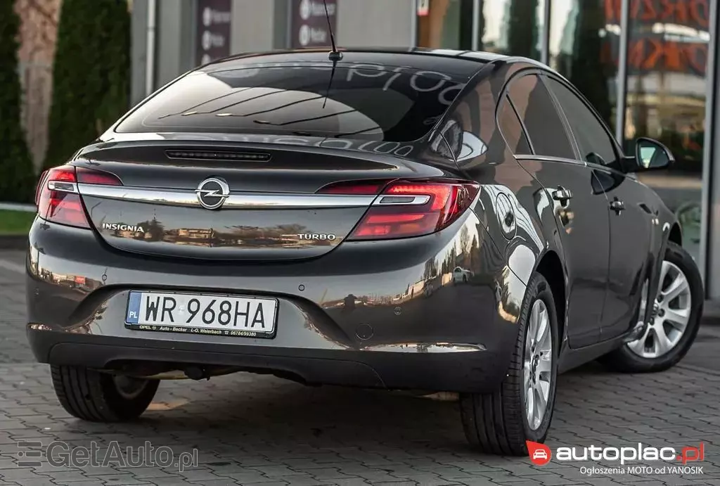 OPEL Insignia 