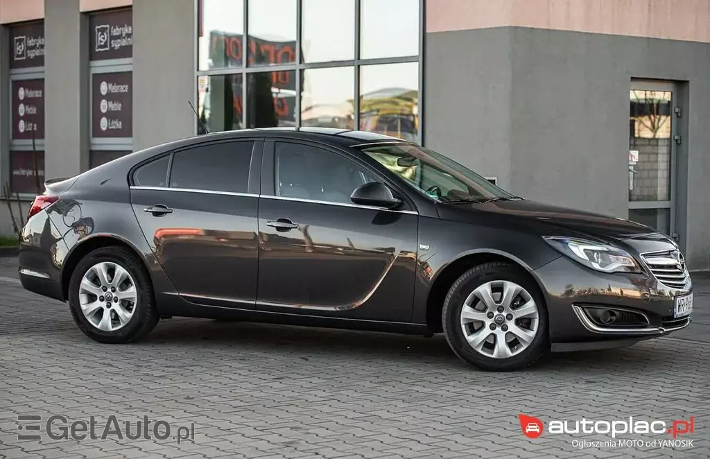 OPEL Insignia 