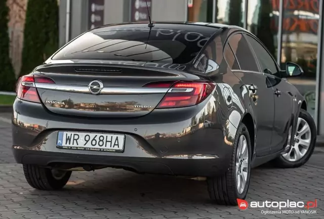 OPEL Insignia 