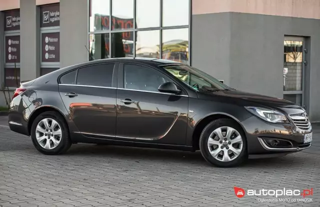 OPEL Insignia 